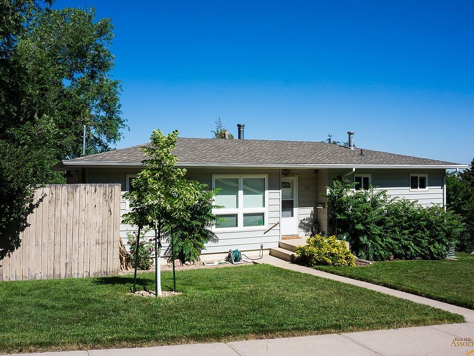 1st image of 1701 Cruz Dr