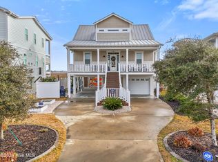 3607 W Pelican Dr, Oak Island, NC 28465
