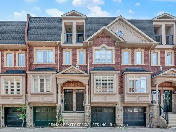 7 Streight Ln, Toronto, ON M9B 0A3