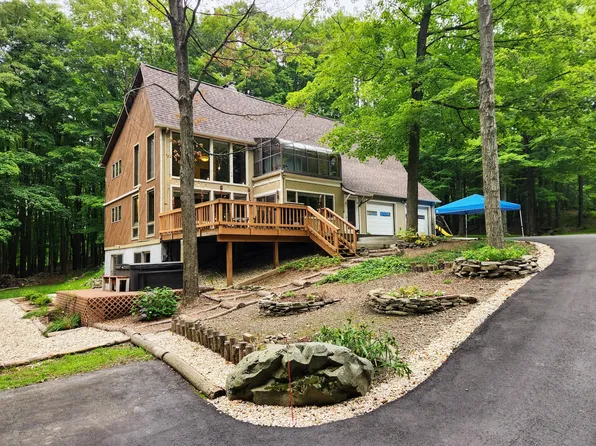 436 N Elting Corners Rd, Lloyd, NY 12528