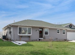 309 2nd Ave, Atkins, IA 52206