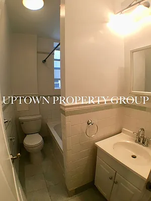 Rented by Uptown Property Group | media 10