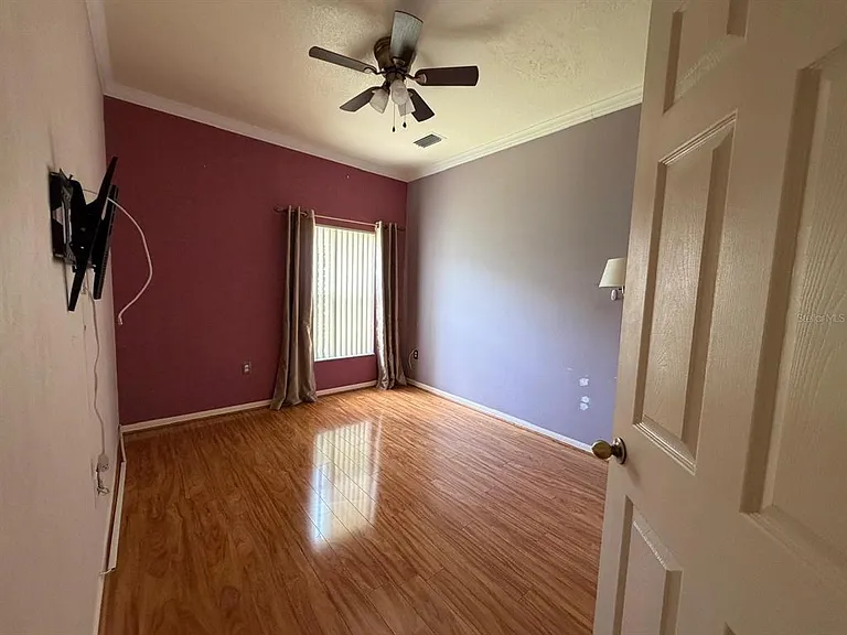 2418 Huron Cir — Photo 9