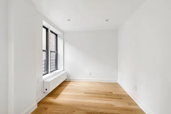 Rented by Compass | media 44