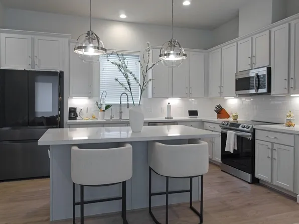2204 Penny Derrick Ln, Houston, TX 77055