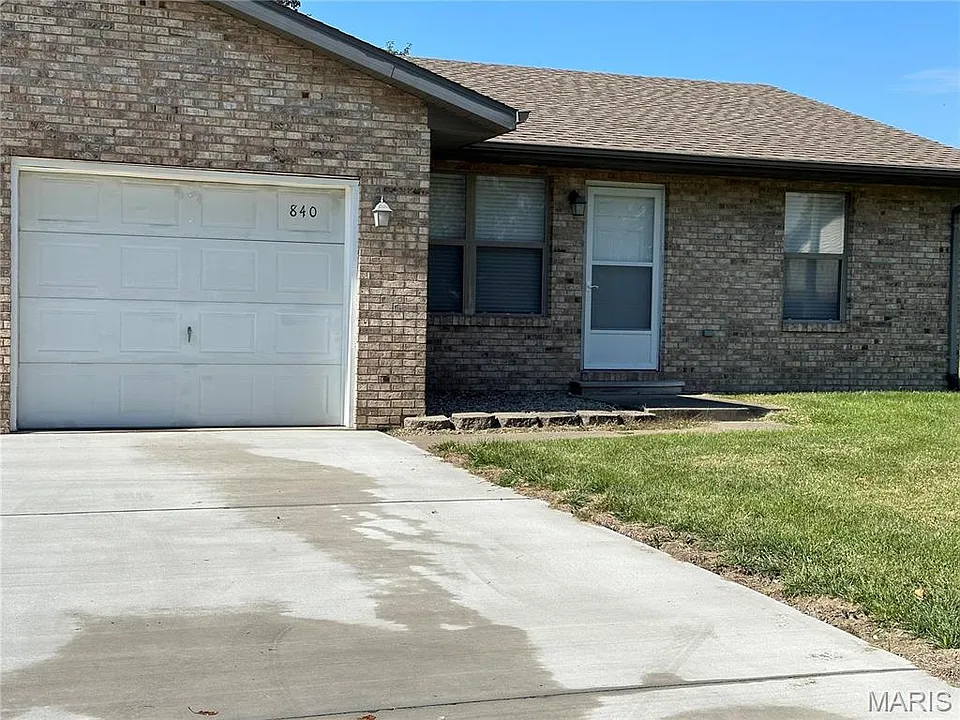 842 Southgate Dr