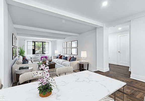 4th image of 160 E 89th St #6K