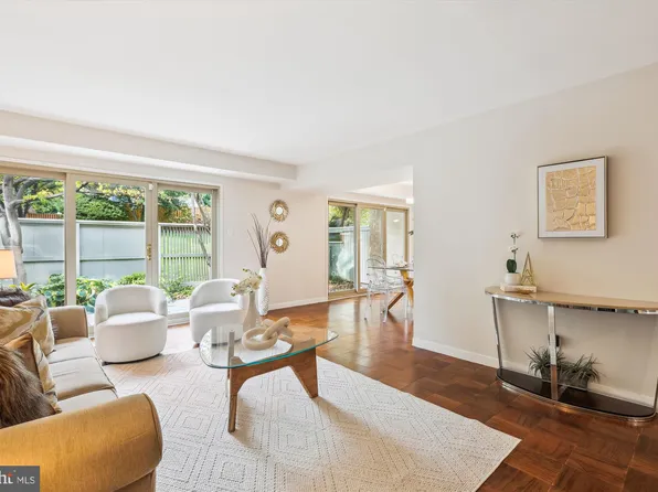 5232 Pooks Hill Rd #D-25, Bethesda, MD 20814