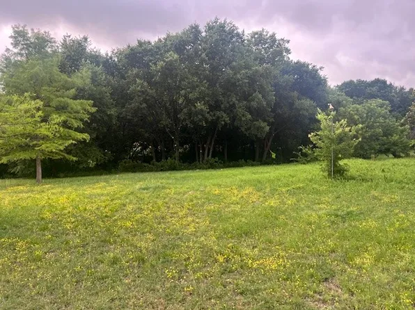 408 Muskingum Rd, Waxahachie, TX 75165