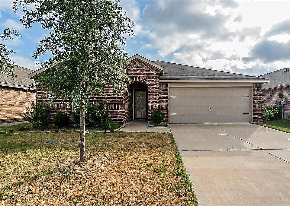 1st image of 2334 Julia Ln