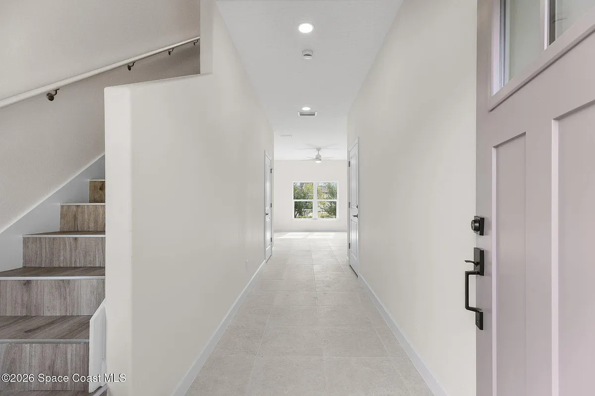 Building Photo - 193 Dayton Blvd #1