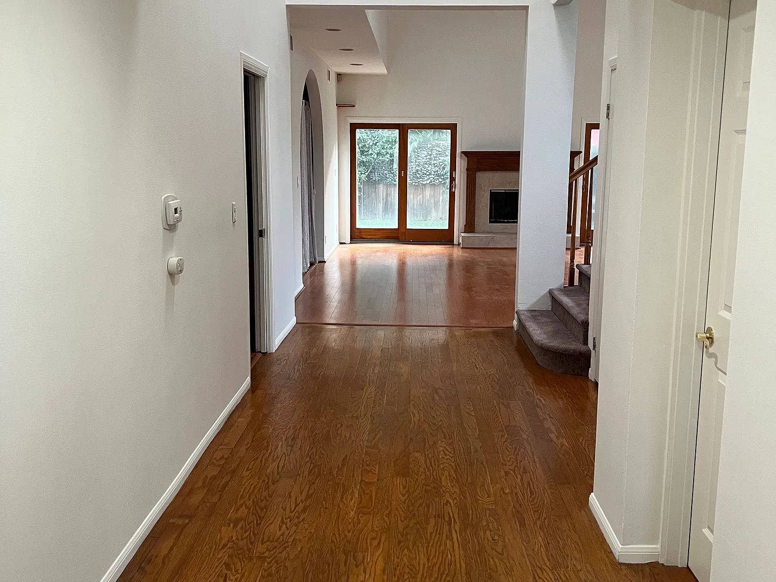 5 bed, 4.5 bath, 3773 sqft, $6,900 — Photo 3
