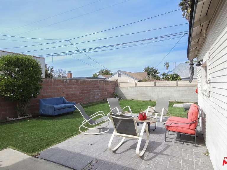 2223 W 78th Pl — Photo 22
