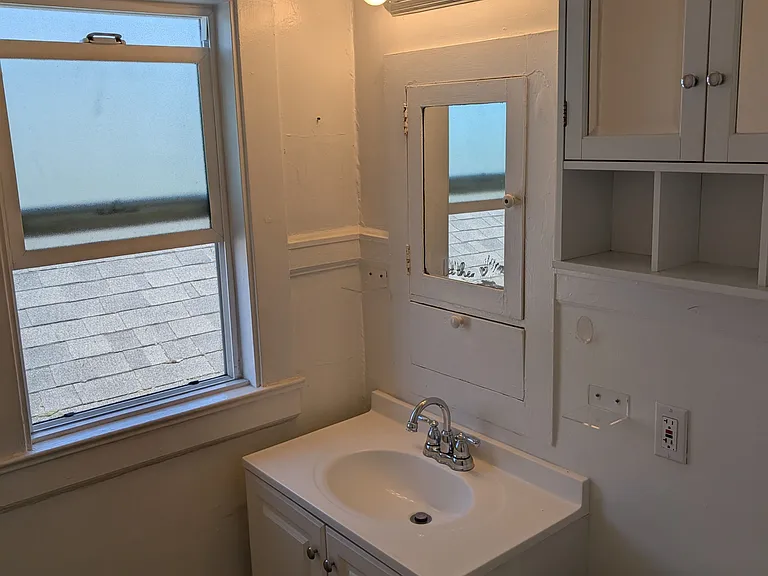 403 Green St #2 — Photo 5