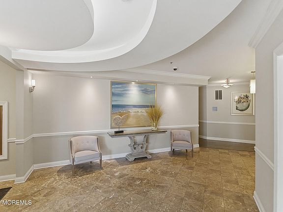 5th image of 2401 Xanadu Lane