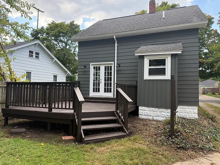 813 Fleming Ave — Photo 6