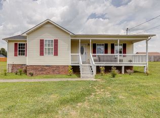 414 Malibu Canyon Dr, Columbia, TN 38401