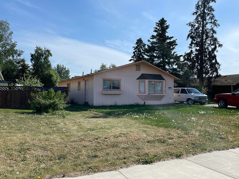 2nd image of 5020 E 4th Ave