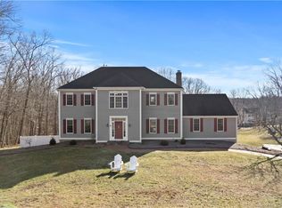 211 Devonshire Ln, Madison, CT 06443