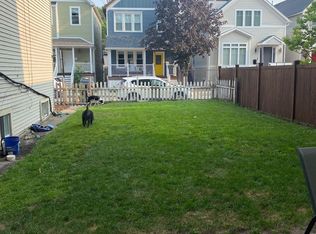 1233 W Draper St #2, Chicago, IL 60614