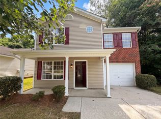 1131 Jordans Pond Ln, Charlotte, NC 28214