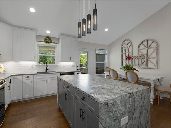 5th image of 13264 Rosebank Ln