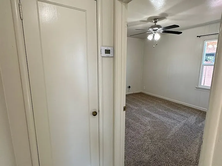 1750 Lois Way — Photo 7