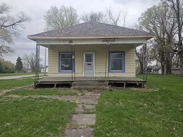 416 D Main St E, Dallas, IA 50062