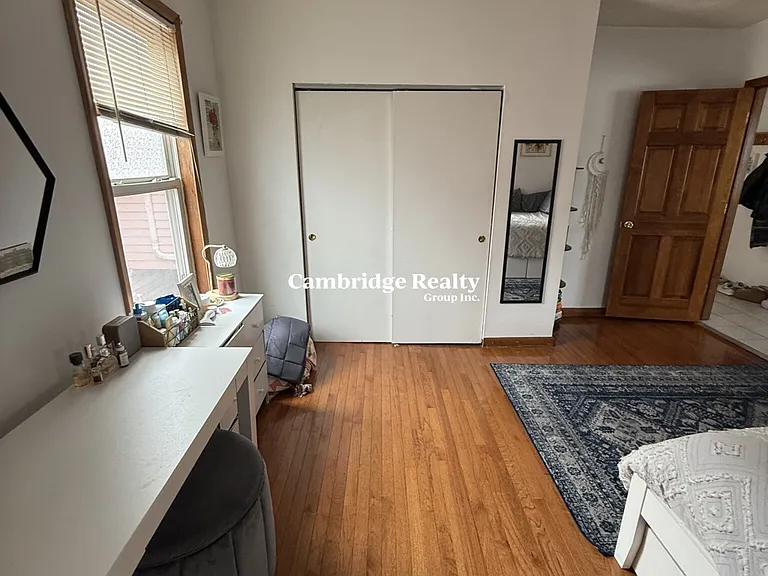 585 Somerville Ave #T — Photo 10