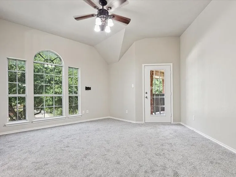 708 San Antonio Trl — Photo 33