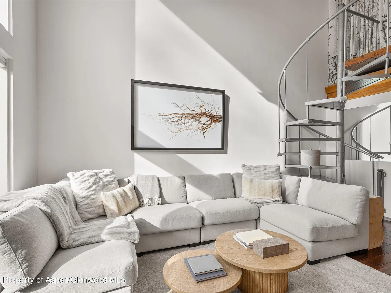 3 bed, 964 sqft, $25,000 — Photo 2