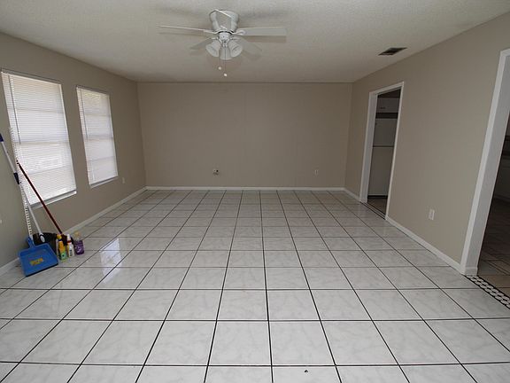 5th image of 1246 Alcazar St SE