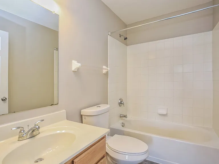 5525 Boucher Dr — Photo 15