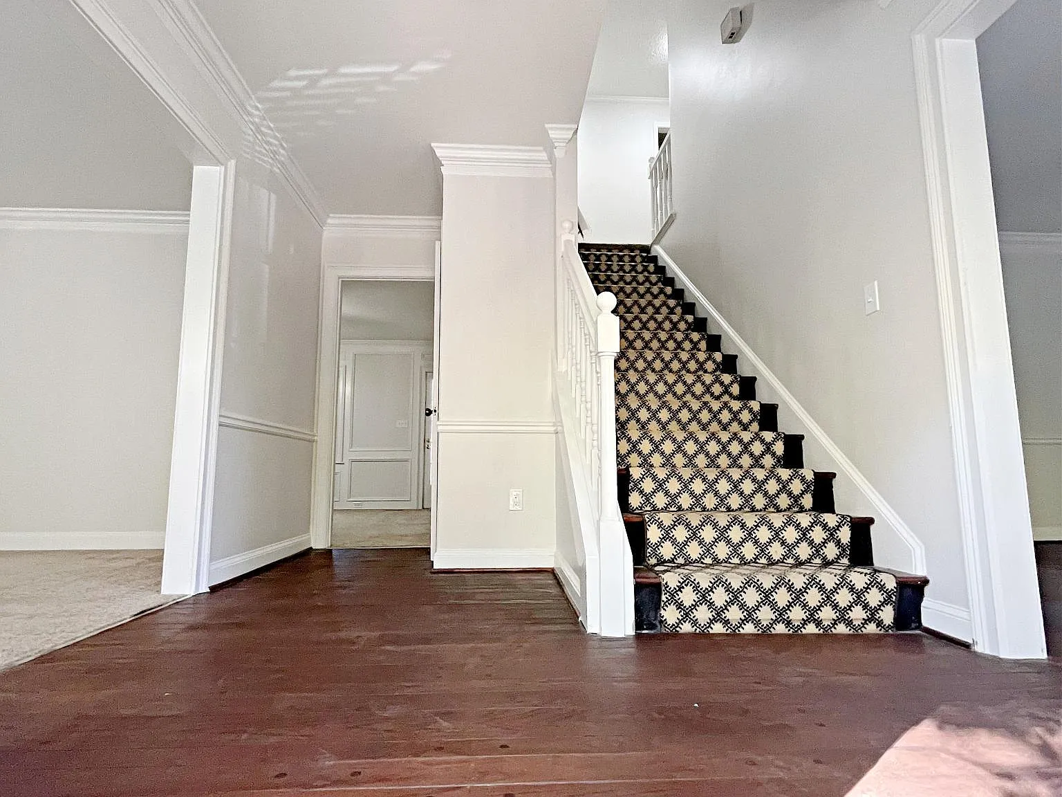 4 bed, 4.5 bath, 2923 sqft, $2,950 — Photo 3