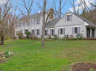 66 Grayrock Rd, Clinton Twp., NJ 08809