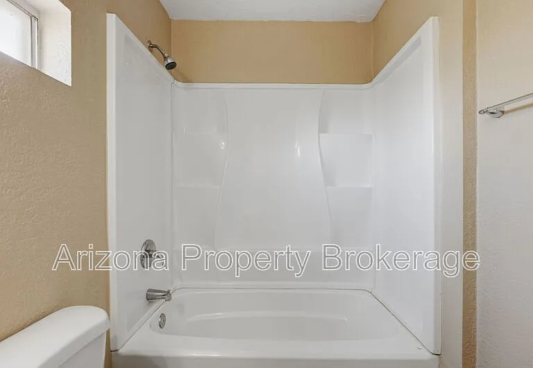 607 W Rio Salado Pkwy #205 — Photo 10