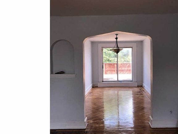5th image of 4804 Levick St
