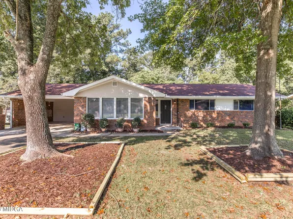 305 Forest Hill Dr, Warner Robins, GA 31088