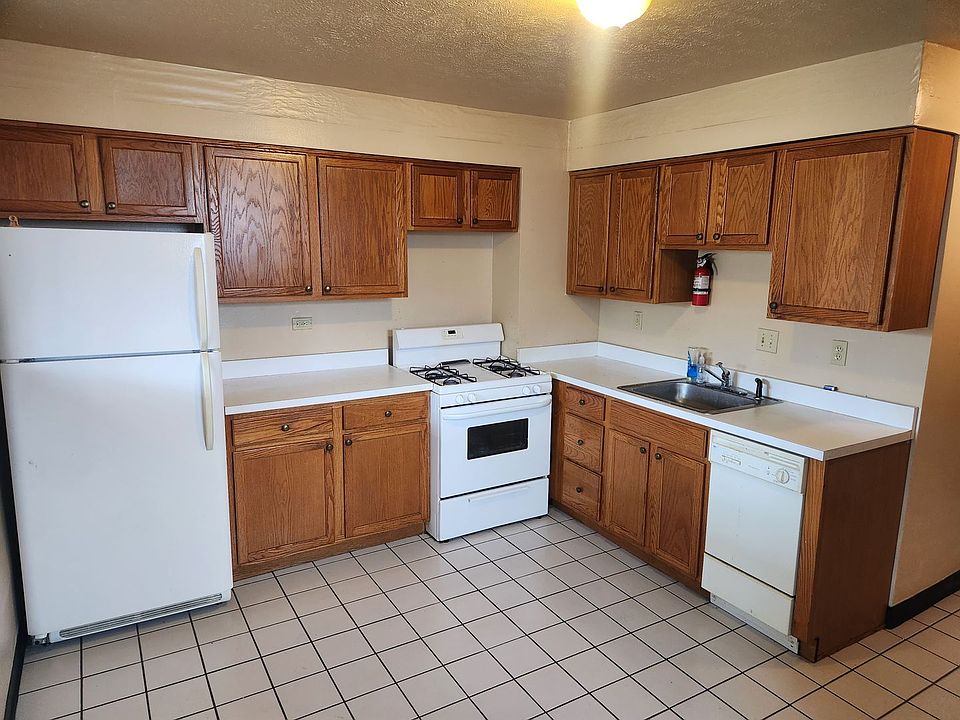 1st image of 446-448 Waddell Ave