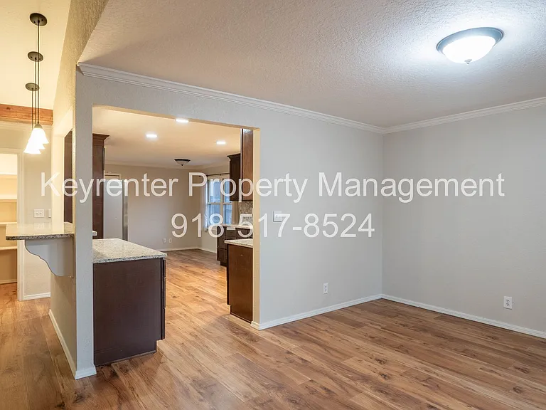 7304 E 61st Pl S — Photo 6