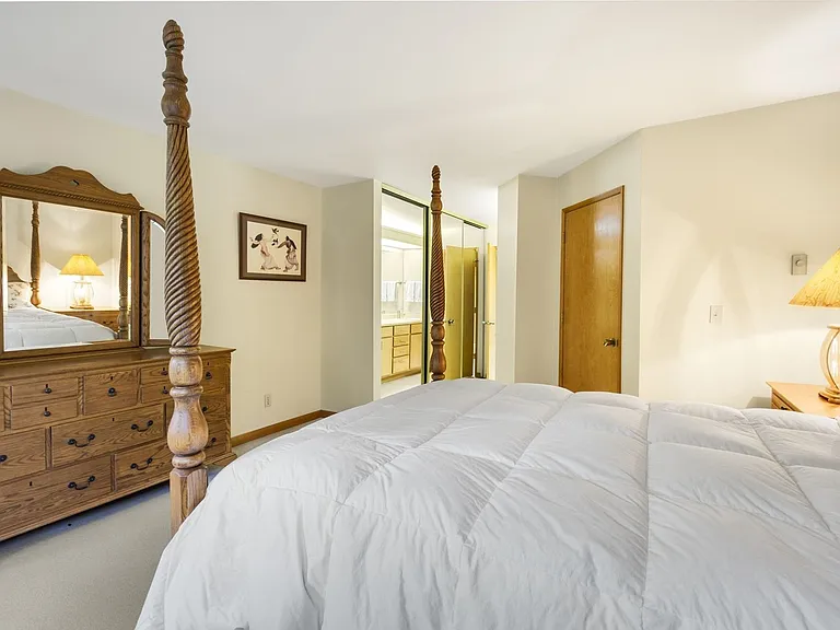 1256 Bellevue Way NE #6 — Photo 10