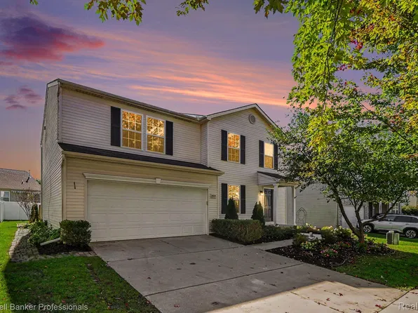 8135 Cypress Cir, Dexter, MI 48130