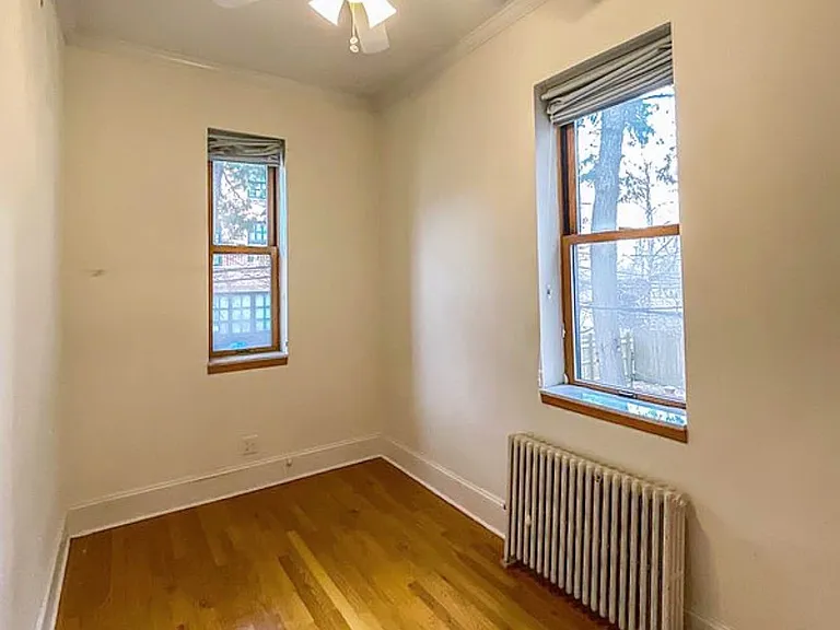 254 Henry St #1B — Photo 2