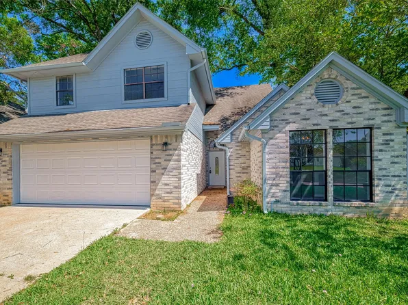 4906 Pleasure Lake Ln, Willis, TX 77318