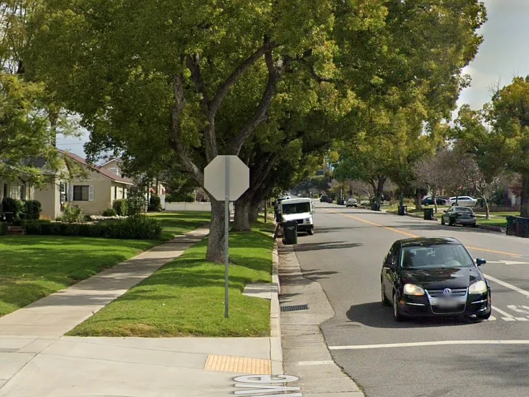 1333 E Colton Ave — Photo 21