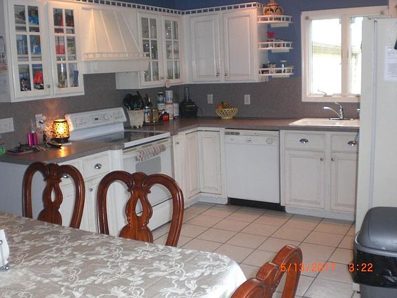 5th image of 132 Longboat Ave