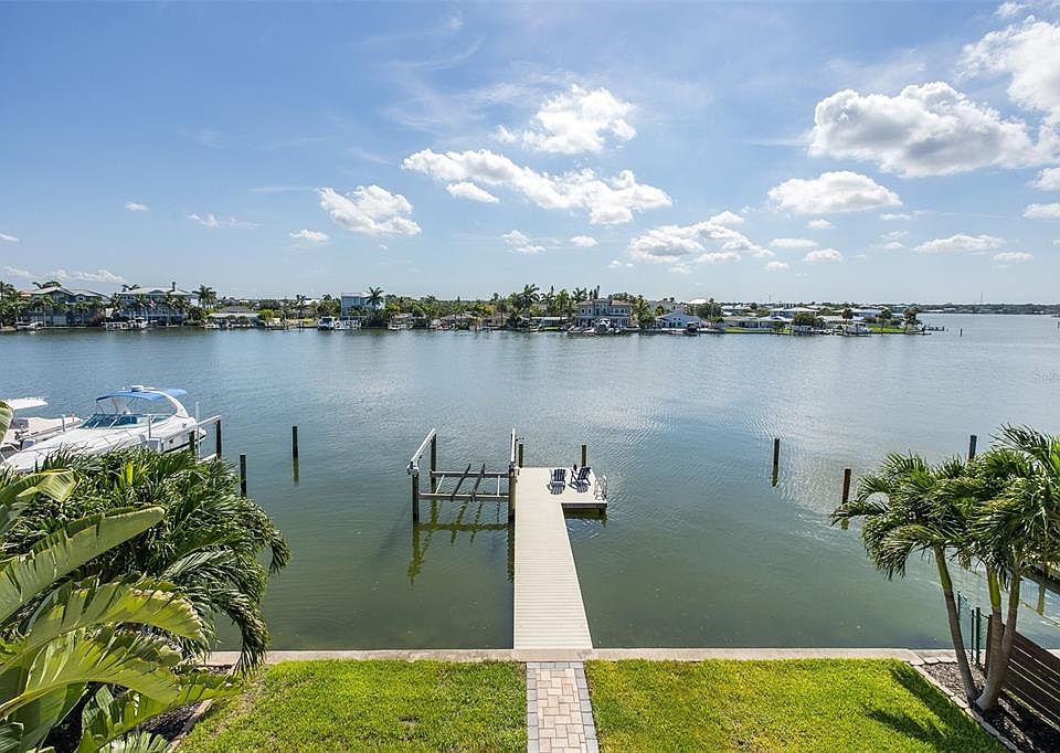 1st image of 2501 BAY BOULEVARD
