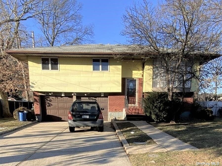 1st image of 241 Gleeland St