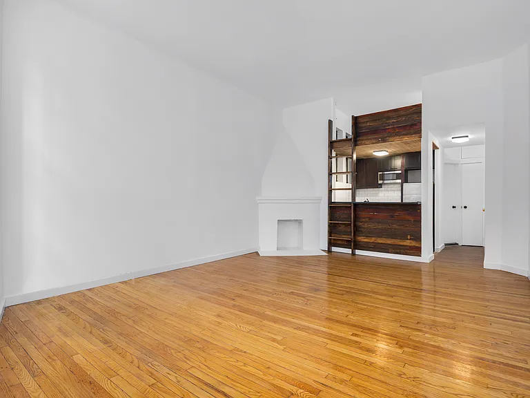 5 Weehawken St #1A — Photo 5
