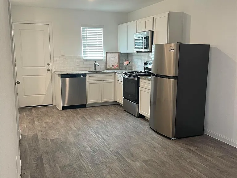 9718 Marie Village Ct — Photo 4